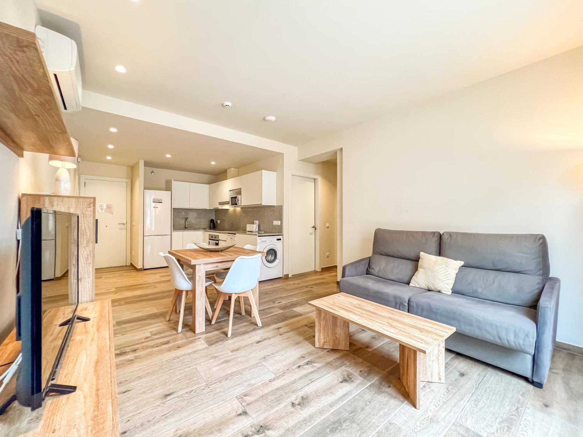 Besalú 11 Moderno apartamento con AC en la plaza Exterior foto