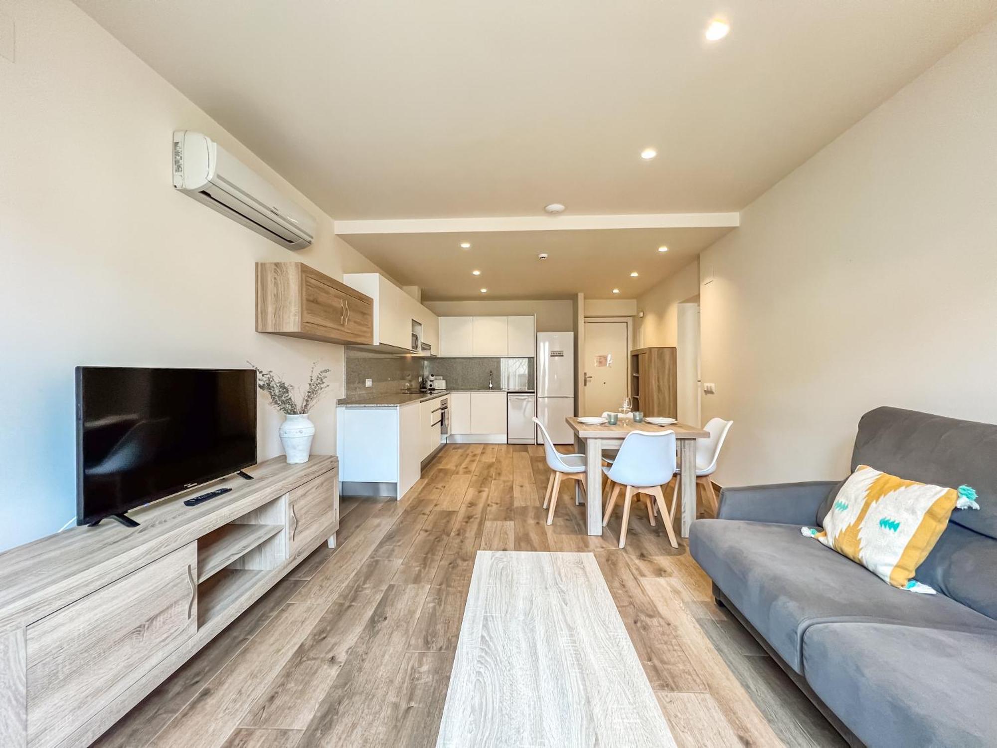 Besalú 11 Moderno apartamento con AC en la plaza Exterior foto