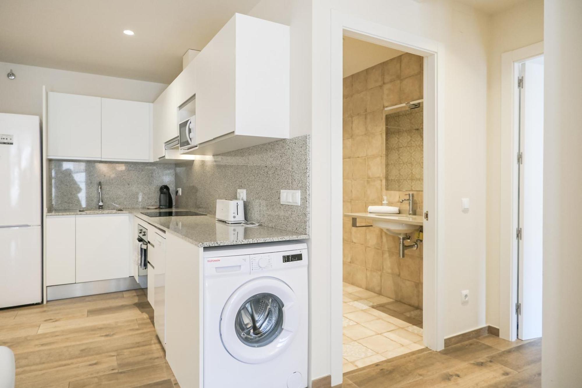 Besalú 11 Moderno apartamento con AC en la plaza Exterior foto